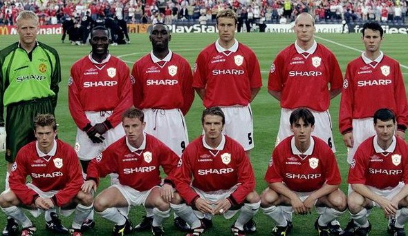 守球员近身 守球员近身